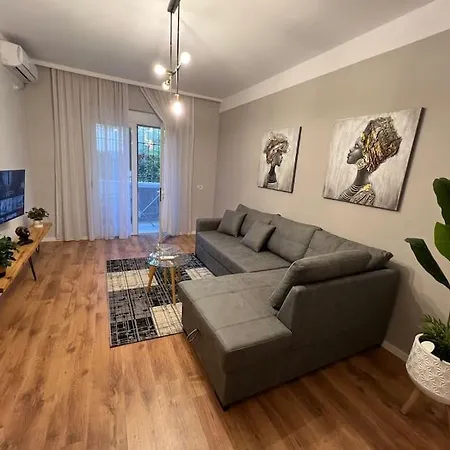 Appartamento Deluxe W/ Self Check-in 24hr! Tirana